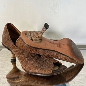 CYDWOQ Brown Peep-Toe Heel